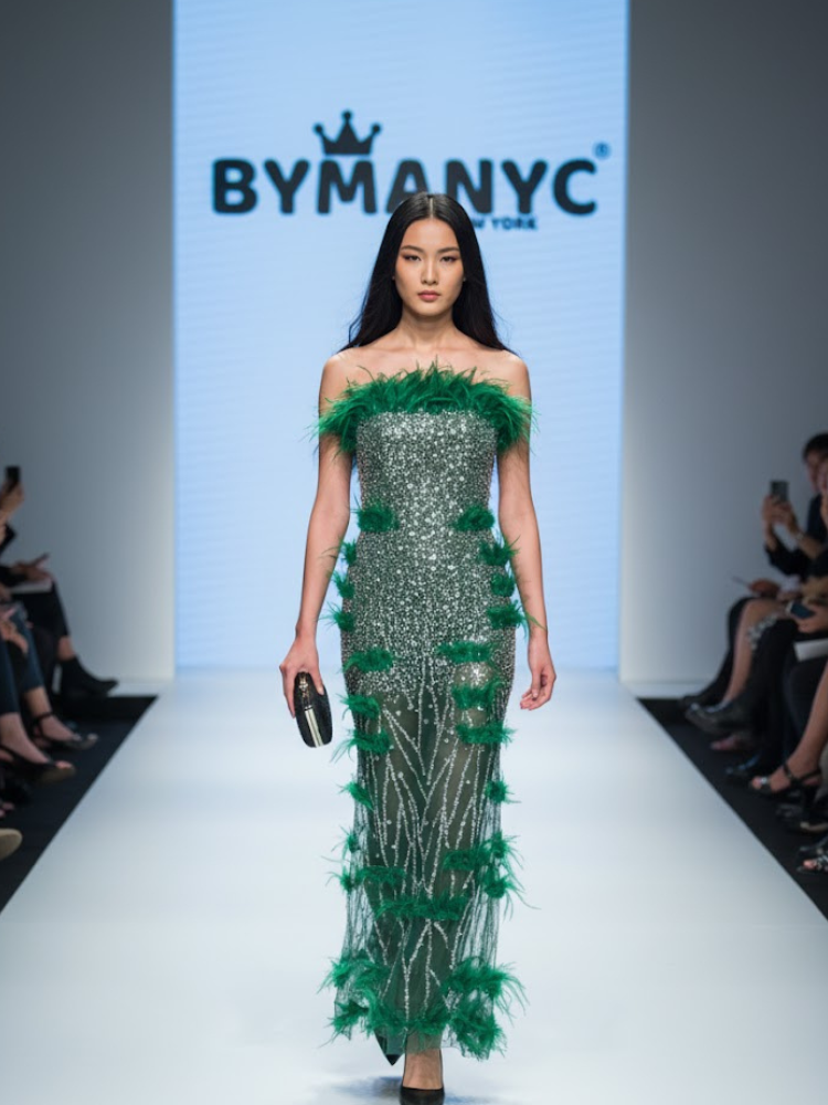 Vestido de gala con lentejuelas y plumas esmeraldas THE BRONX ZOO